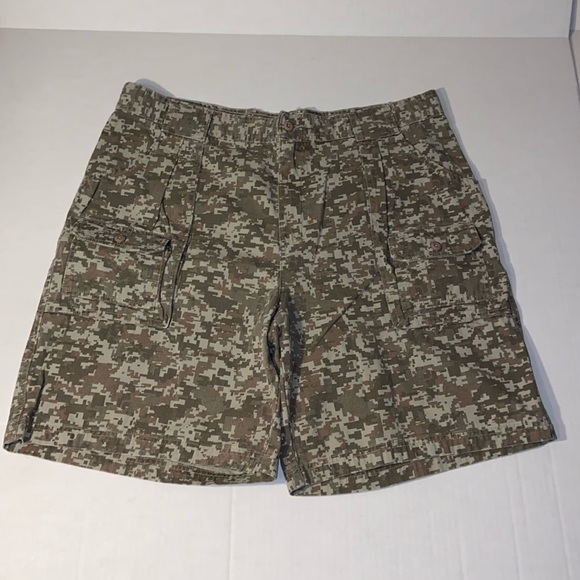 Cabela's Other - Cabela’s Men’s Camouflage Size 38 Cargo Shorts